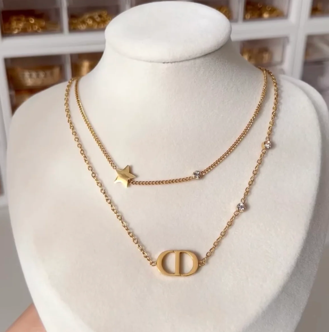 CD Star Necklace Set